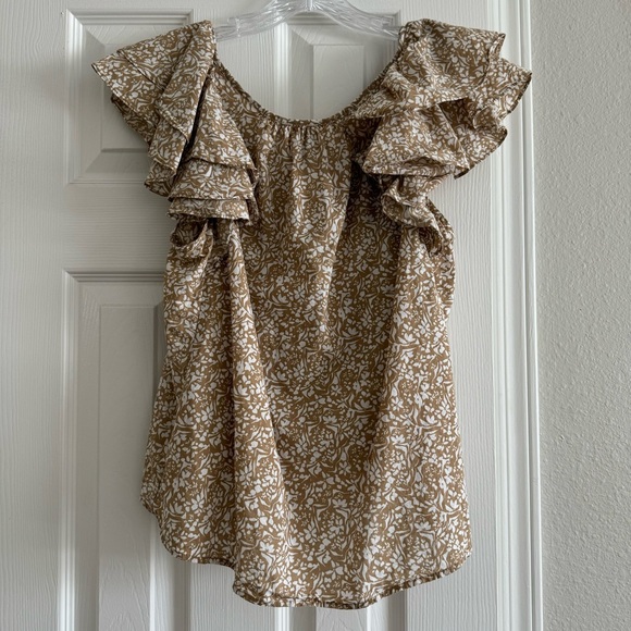 Universal Thread Ruffle Short Sleeve Blouse - Picture 2 of 4